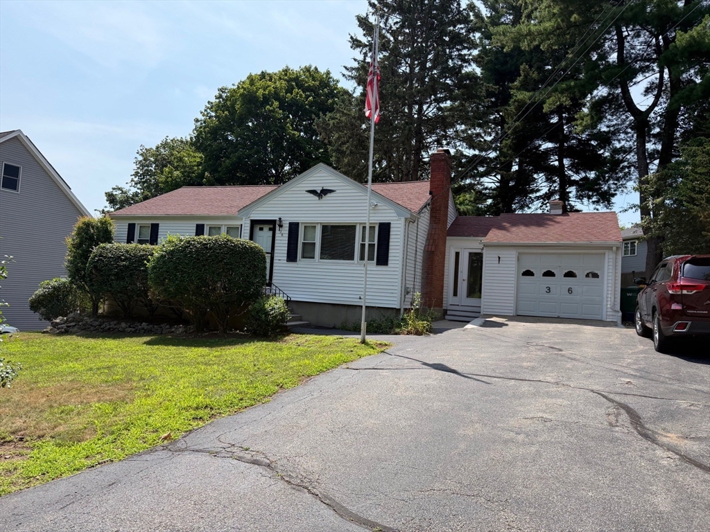 Click for 36 Carroll Rd, Woburn, MA slideshow