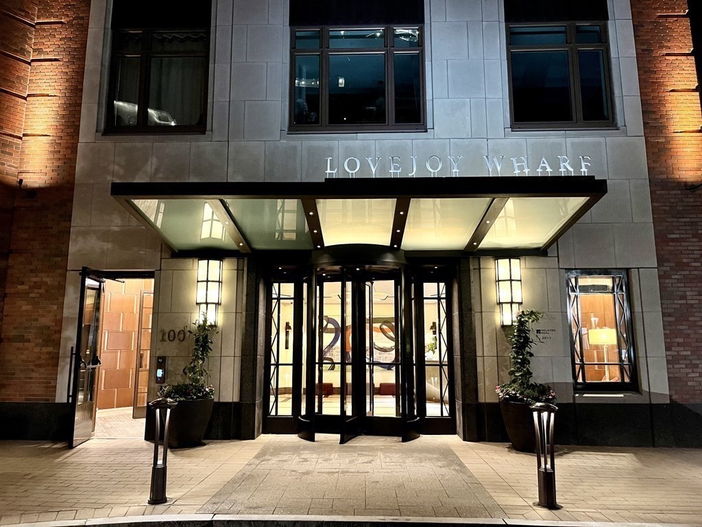 100 Lovejoy Wharf 8M