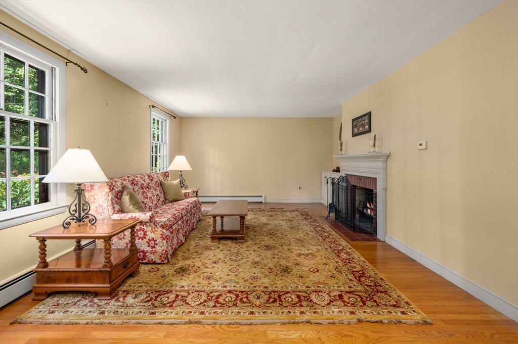 137 Perkins Row