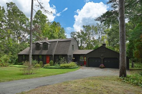 137 Perkins Row Topsfield MA 01983