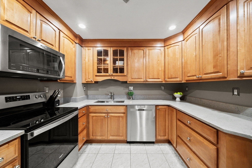 90 Quincy Shore Dr 805