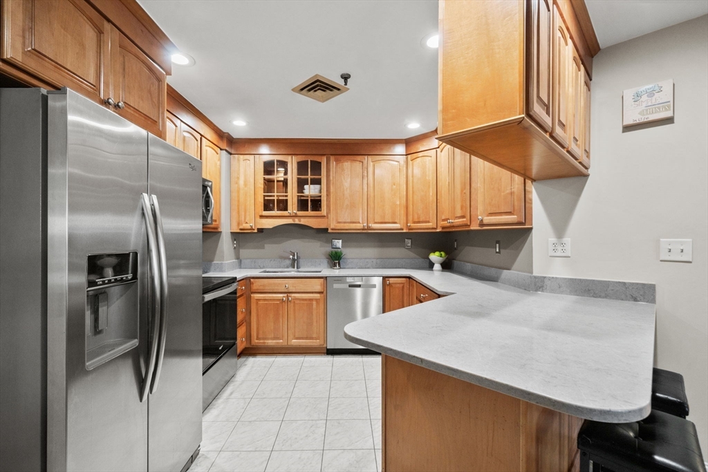 90 Quincy Shore Dr 805