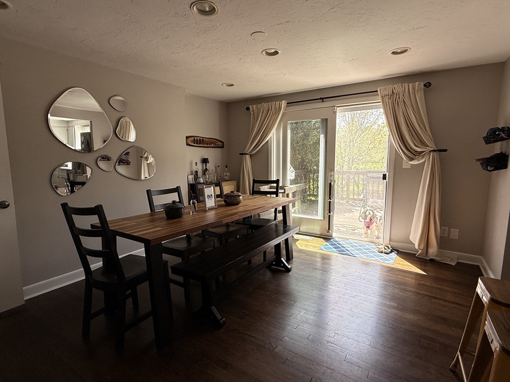 26 Hammond Pond Pkwy 26
