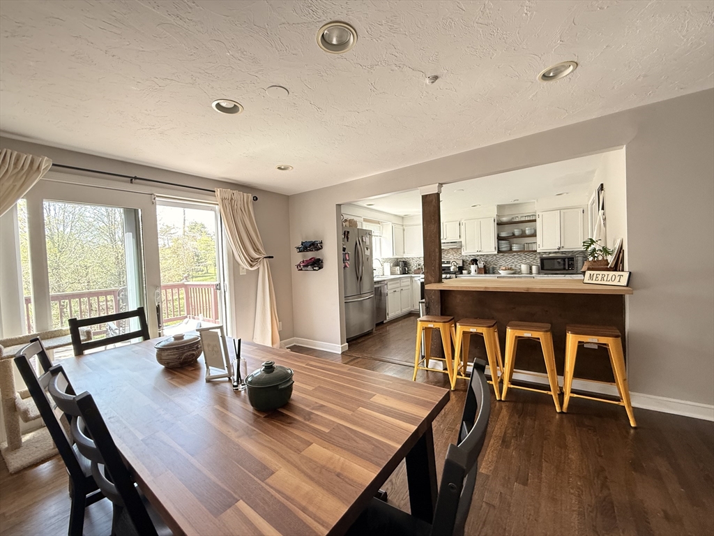 26 Hammond Pond Pkwy 26