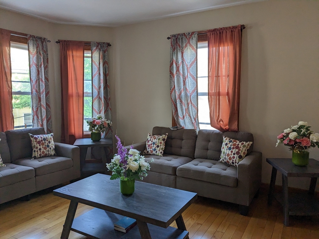 59 Edson Street 2 - Photo 2