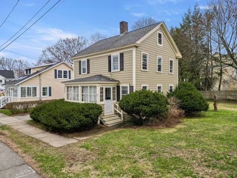 16 Dawes St Newburyport MA 01950