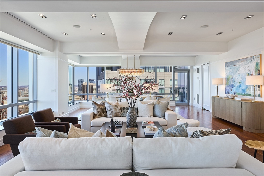2 Avery Street 35E