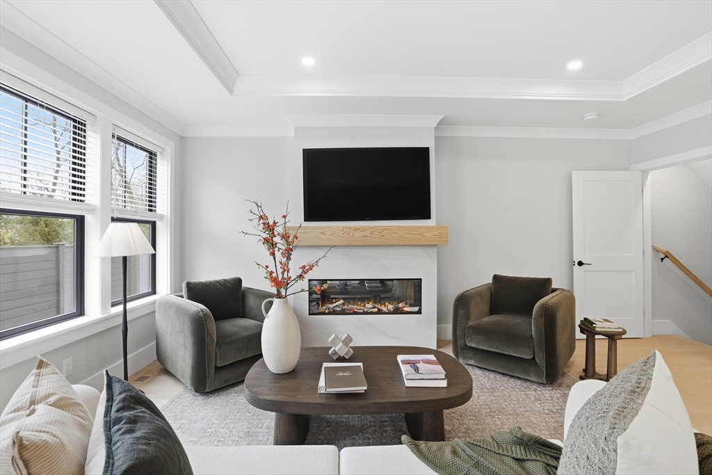 36 Loomis 103