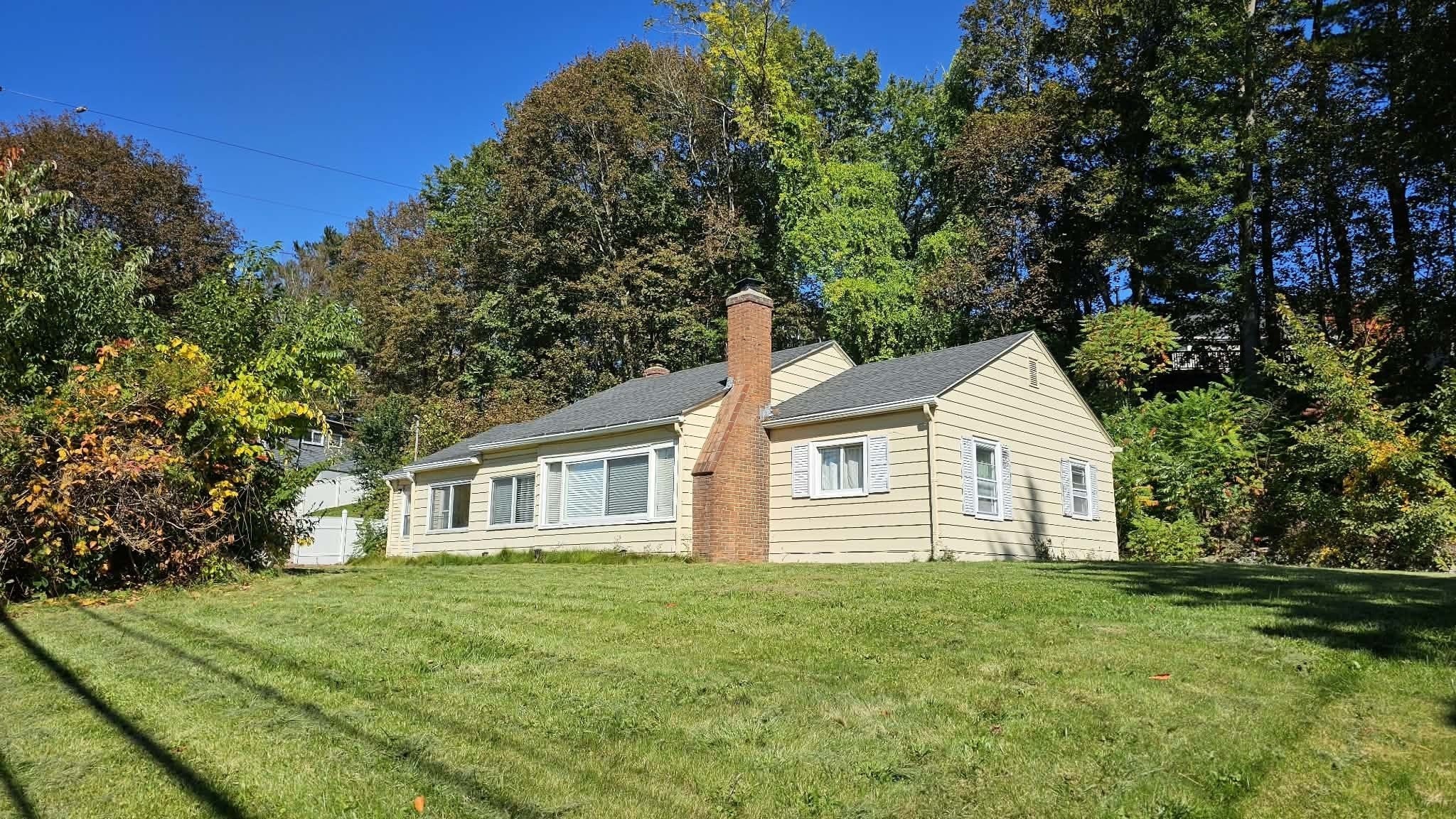 1343 Pleasant St, Worcester, MA, 1343 Pleasant St, Worcester, MA Photo #17