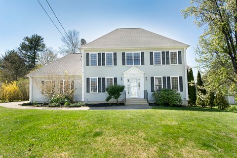 28 Rosedale Ave Shrewsbury MA 01545