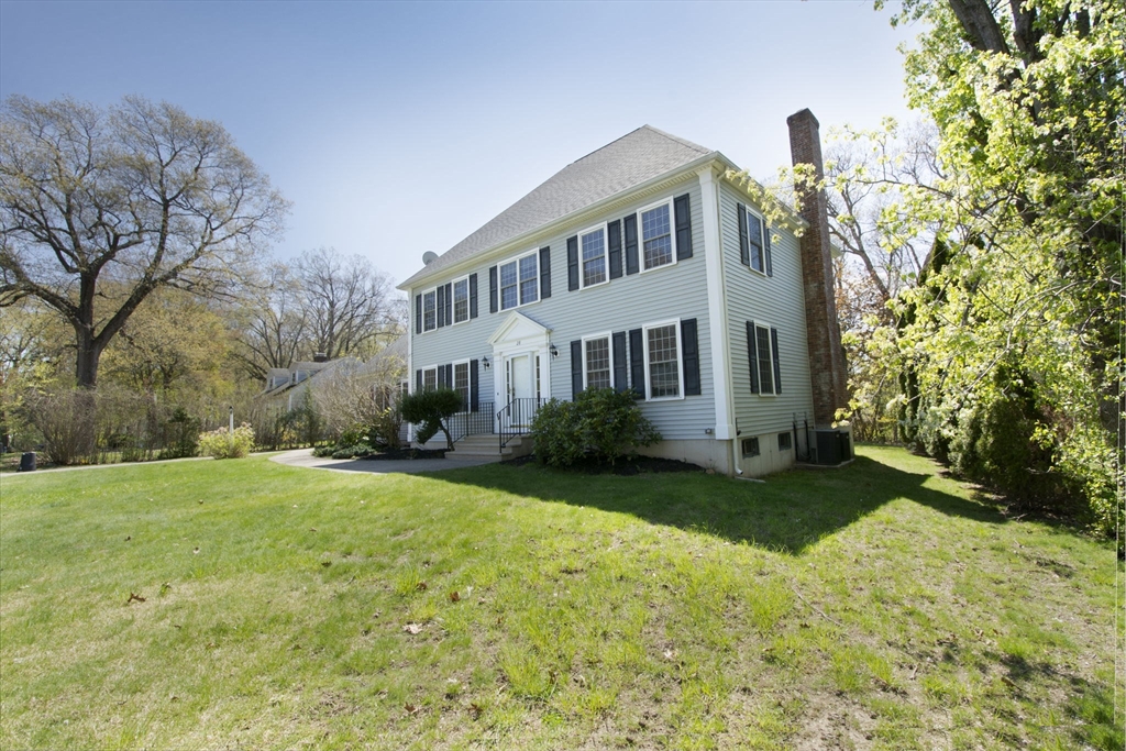 28 Rosedale Ave
