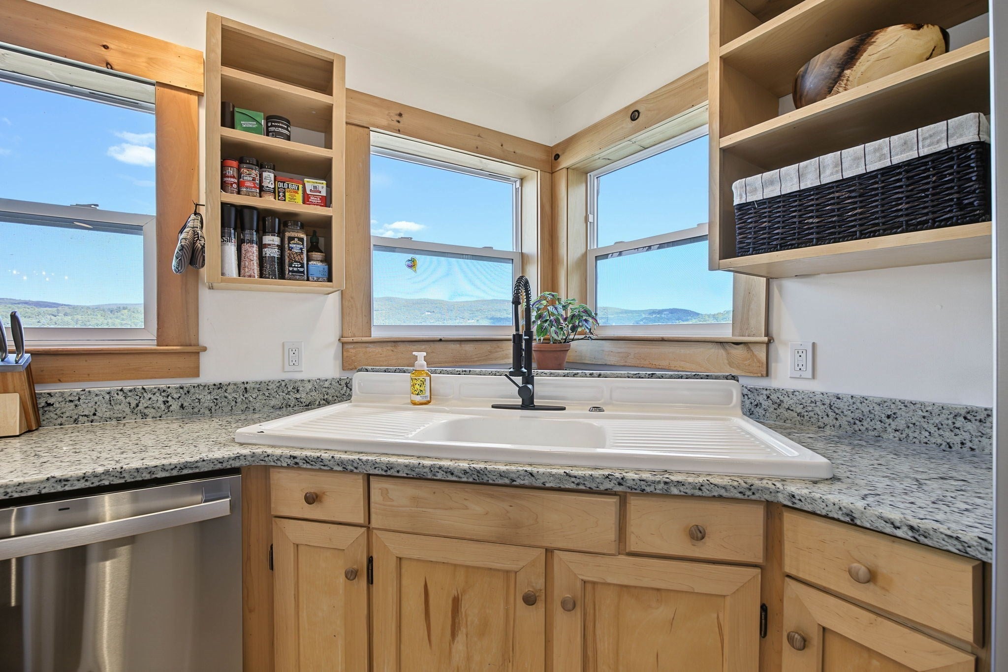 425 Wulamat Rd, Bristol, NH, 425 Wulamat Rd, Bristol, NH Photo #7