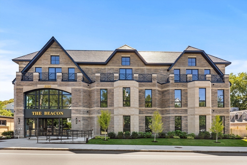1114 Beacon St. 106