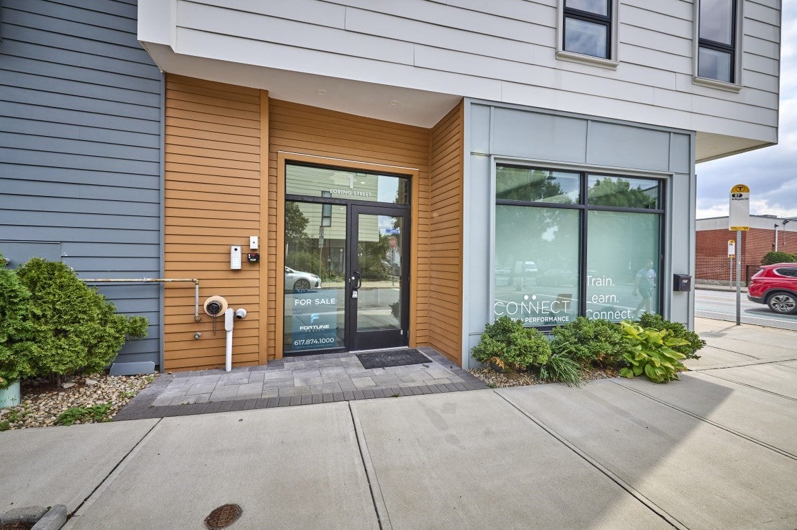 471 Somerville Ave 4