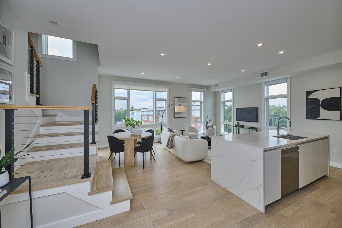 471 Somerville Ave 4
