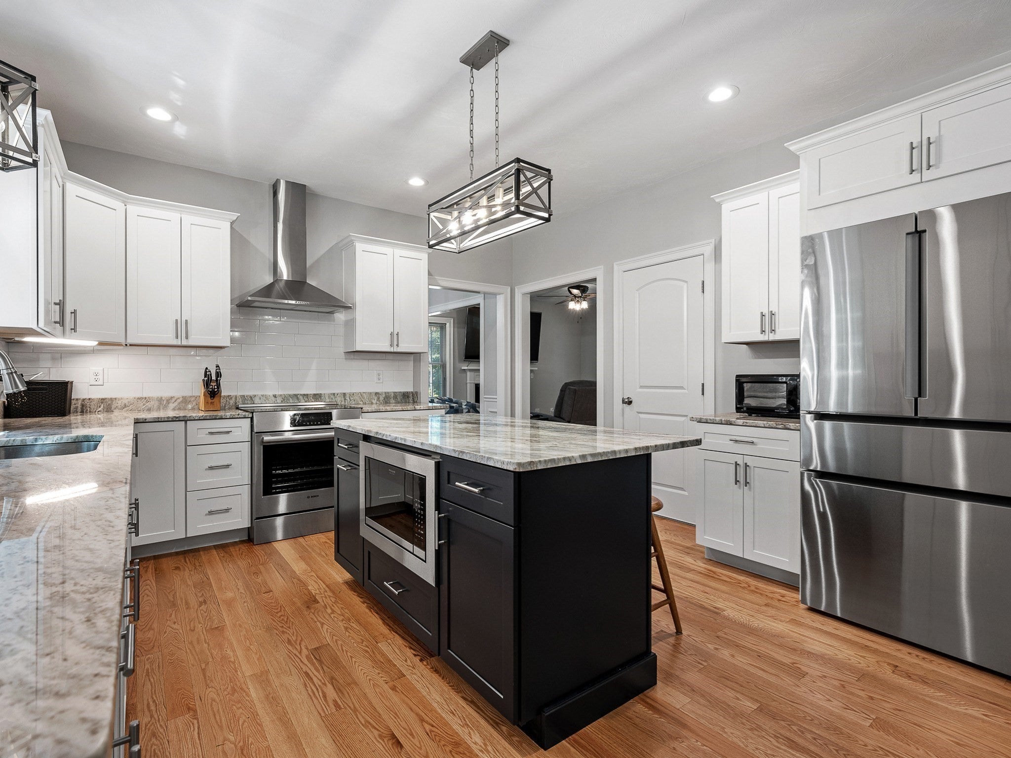 85 East St, Uxbridge MA 01569