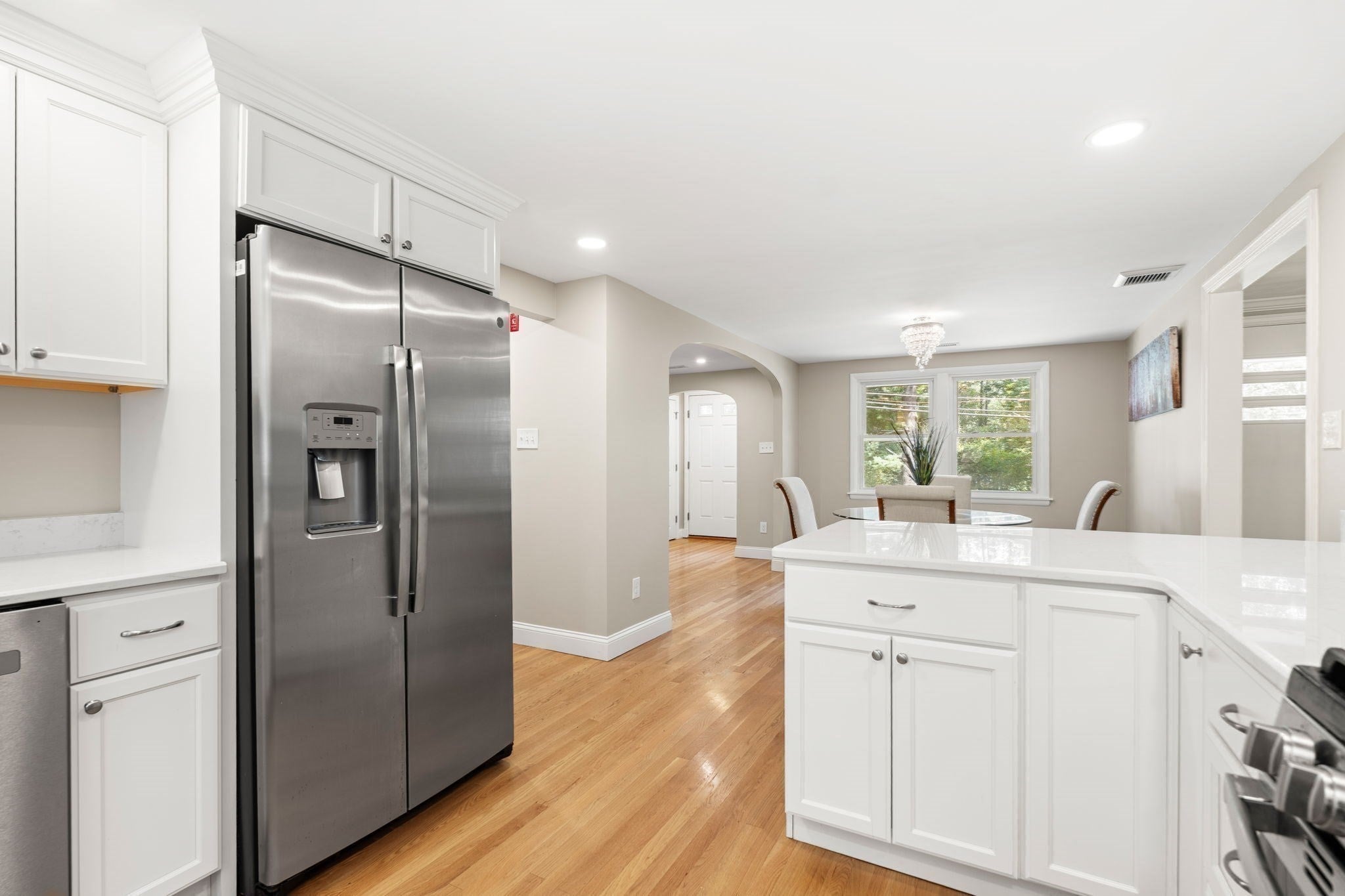 108 Westford ST, Chelmsford, MA Photo #5