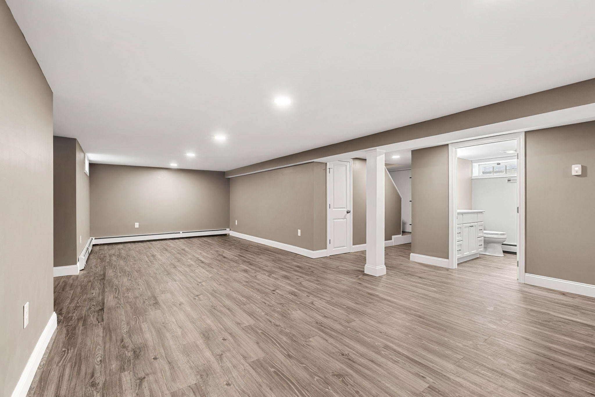 108 Westford ST, Chelmsford, MA Photo #18