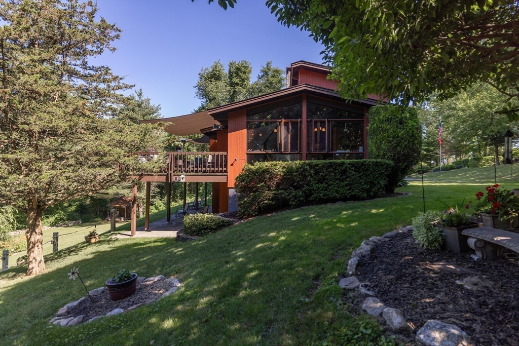 1023 N. Woodstock Road