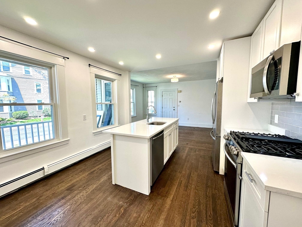70 Gardner St #1, Waltham, MA, 70 Gardner St #1, Waltham, MA Photo #3