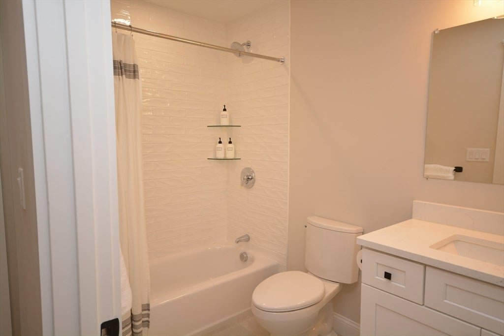 361 Salem St #2, Wakefield, MA Photo #22