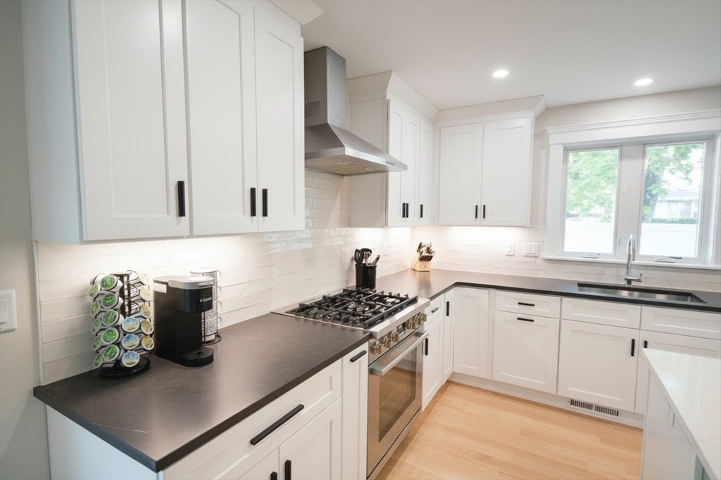 361 Salem St #2, Wakefield, MA Photo #2
