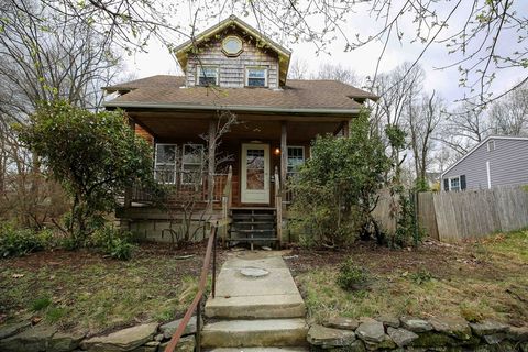 Photo of 86 Saint Nicholas Ave, Worcester, MA 01606 (MLS # 73505093)