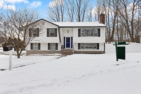 75 Hopkins Street Reading MA 01867