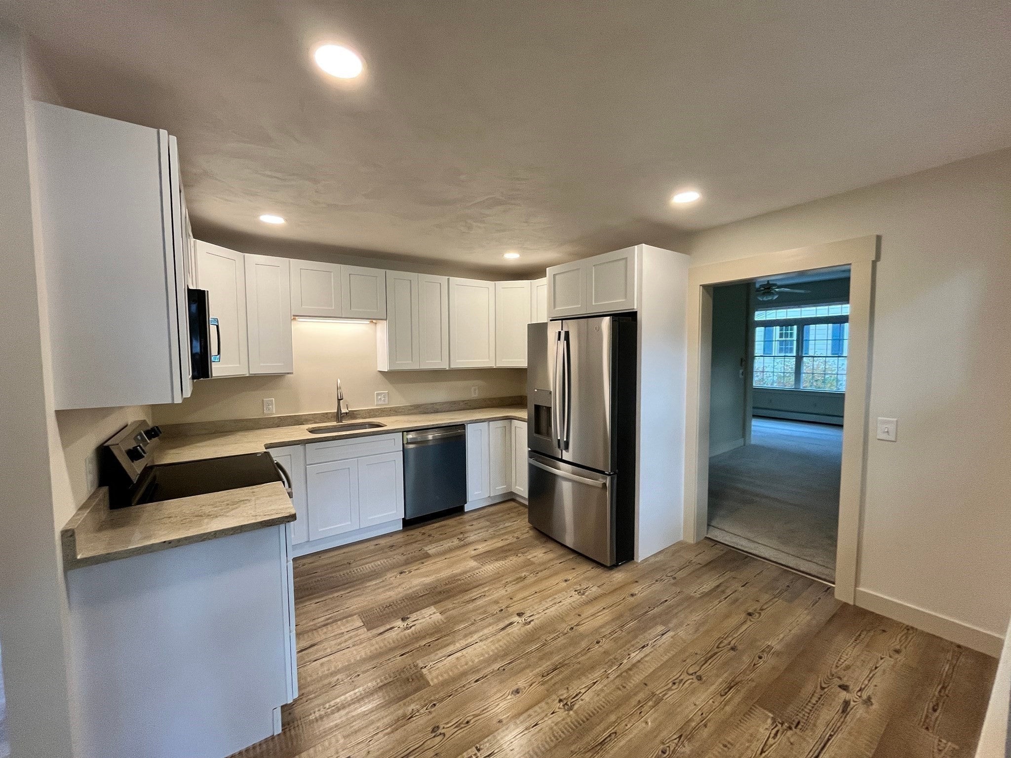 1076 Hill Street, Northbridge, MA Photo #4