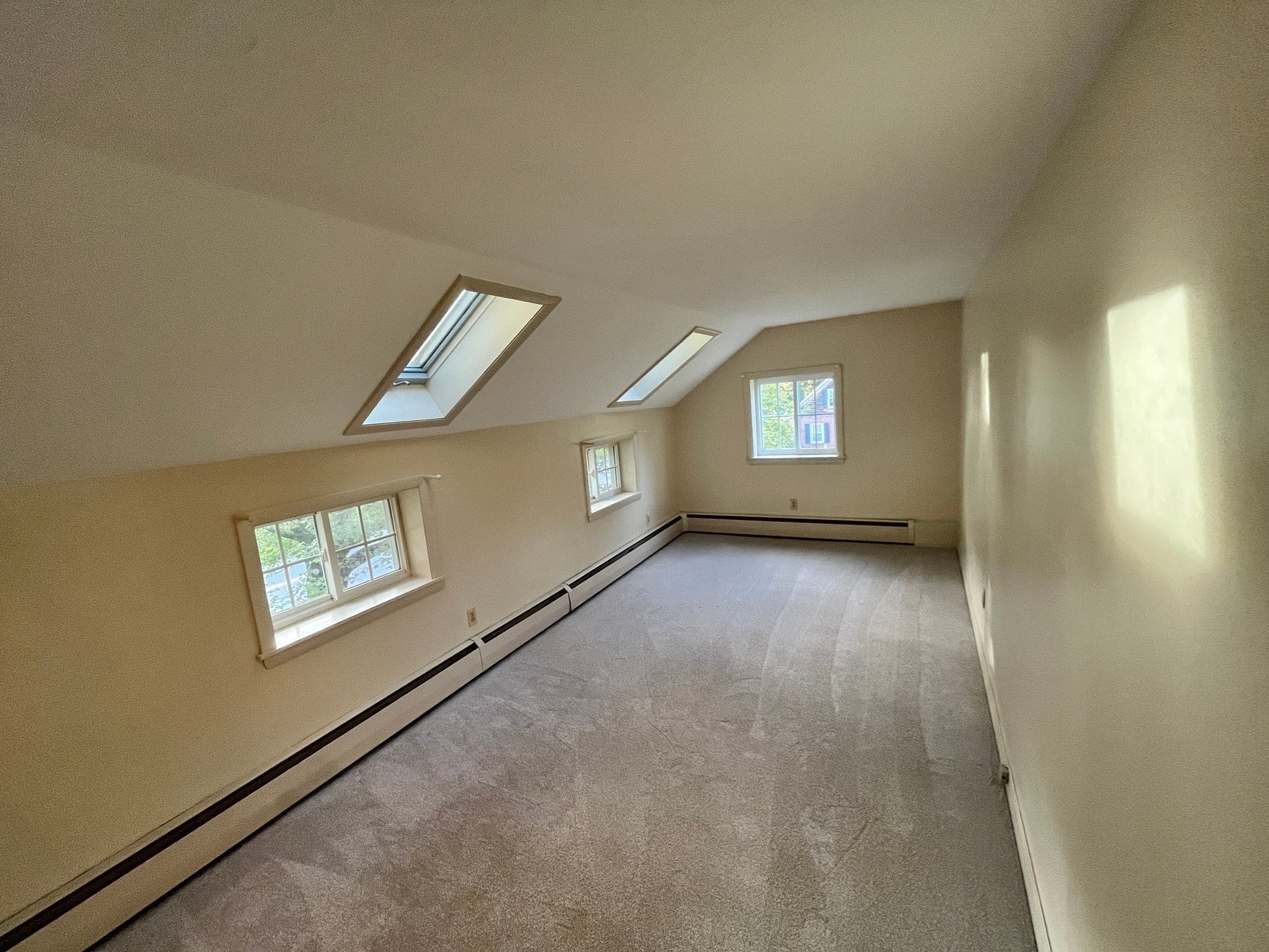 1076 Hill Street, Northbridge, MA Photo #15