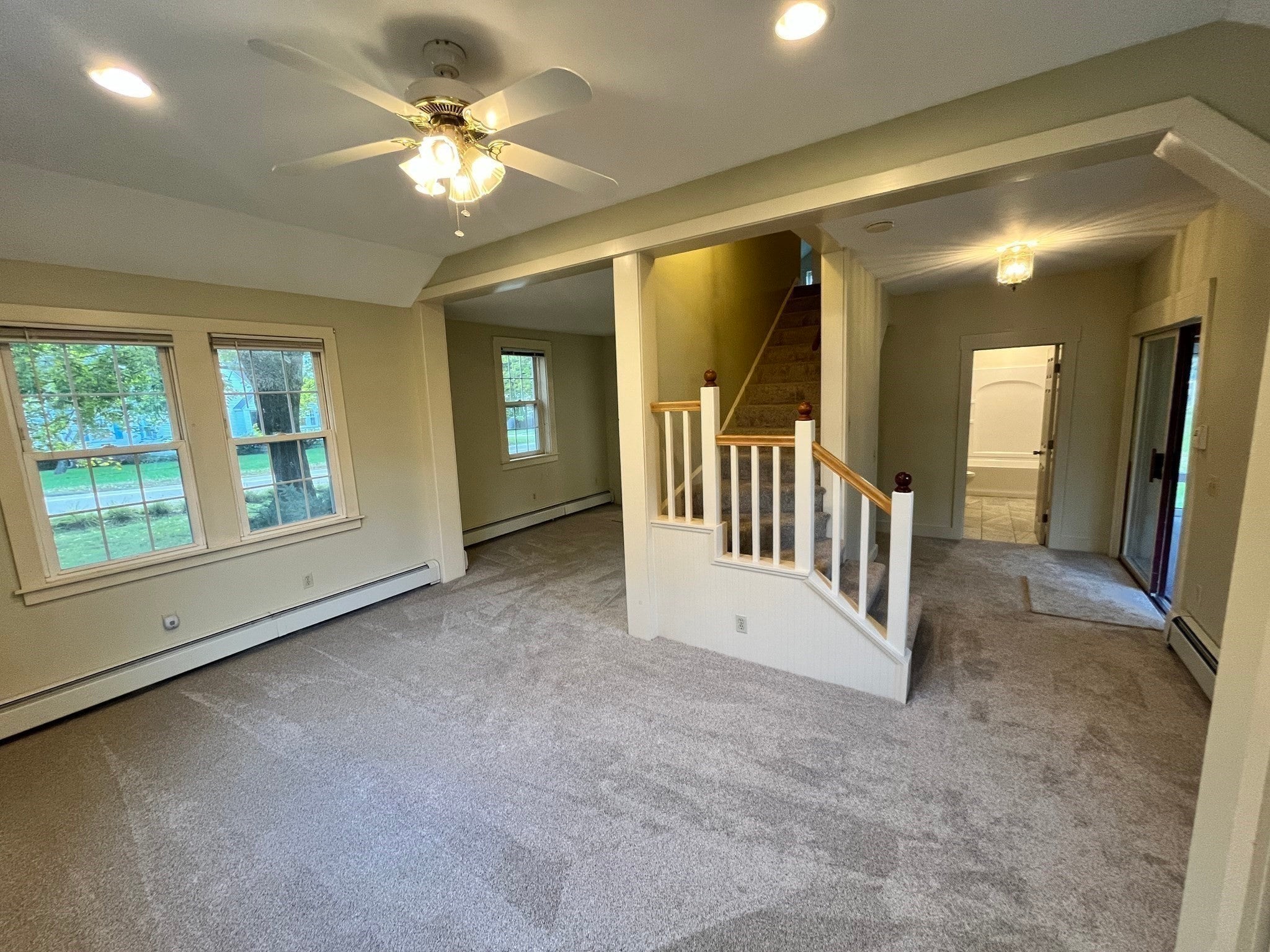 1076 Hill Street, Northbridge, MA Photo #9