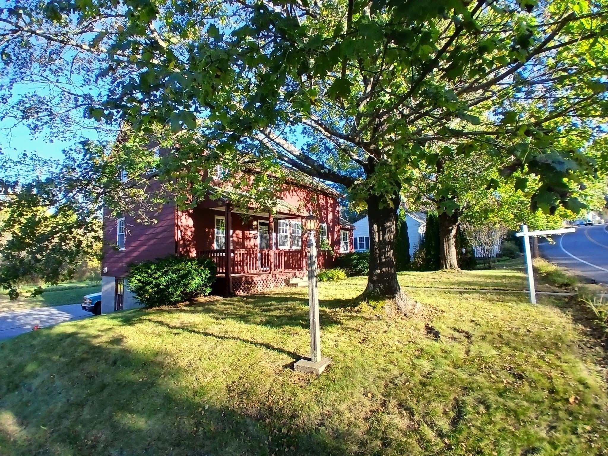 1076 Hill Street, Northbridge, MA Photo #2
