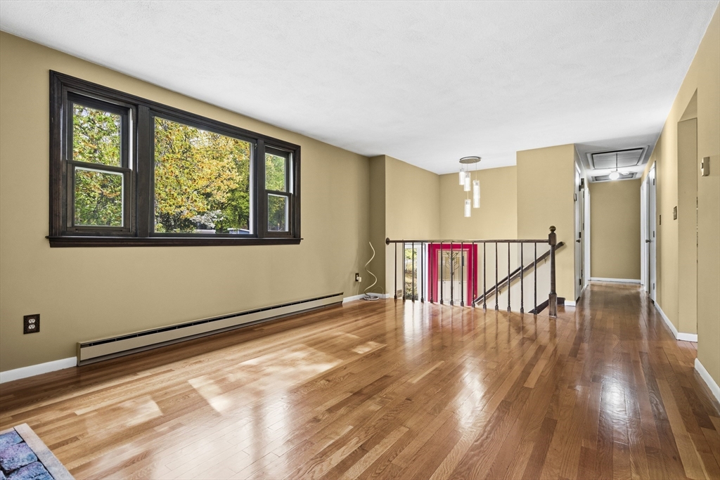 19 Macintosh Ave