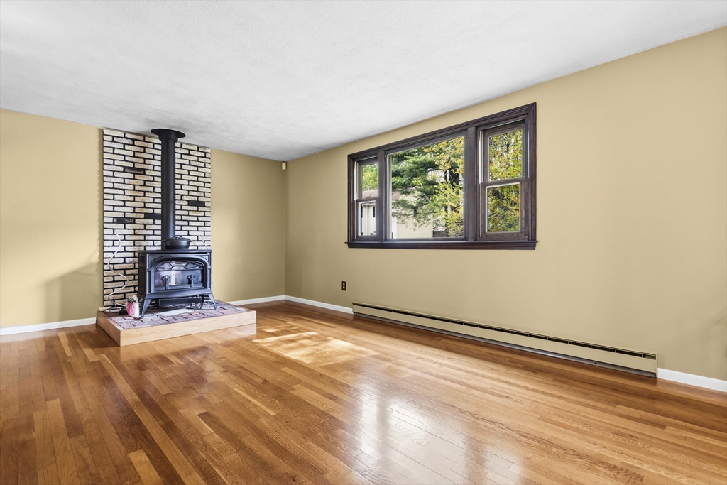 19 Macintosh Ave