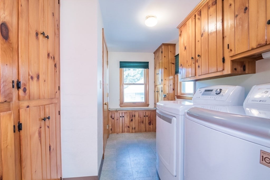 71 West St, Hatfield, MA Photo #17