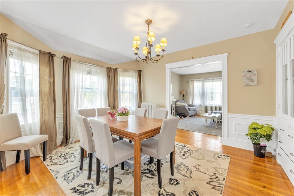 21 Bradwood St