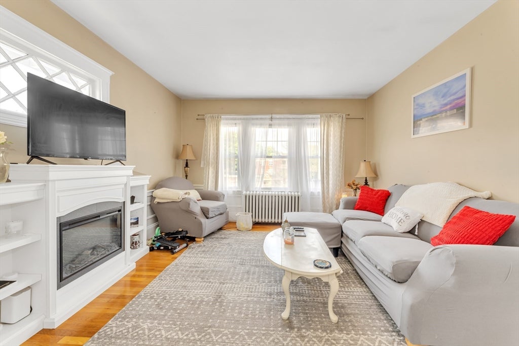21 Bradwood St
