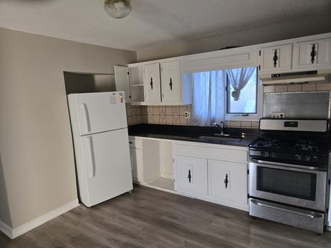 Photo of 19 Halford Place #3, Lynn, MA 01902 (MLS # 73539268)