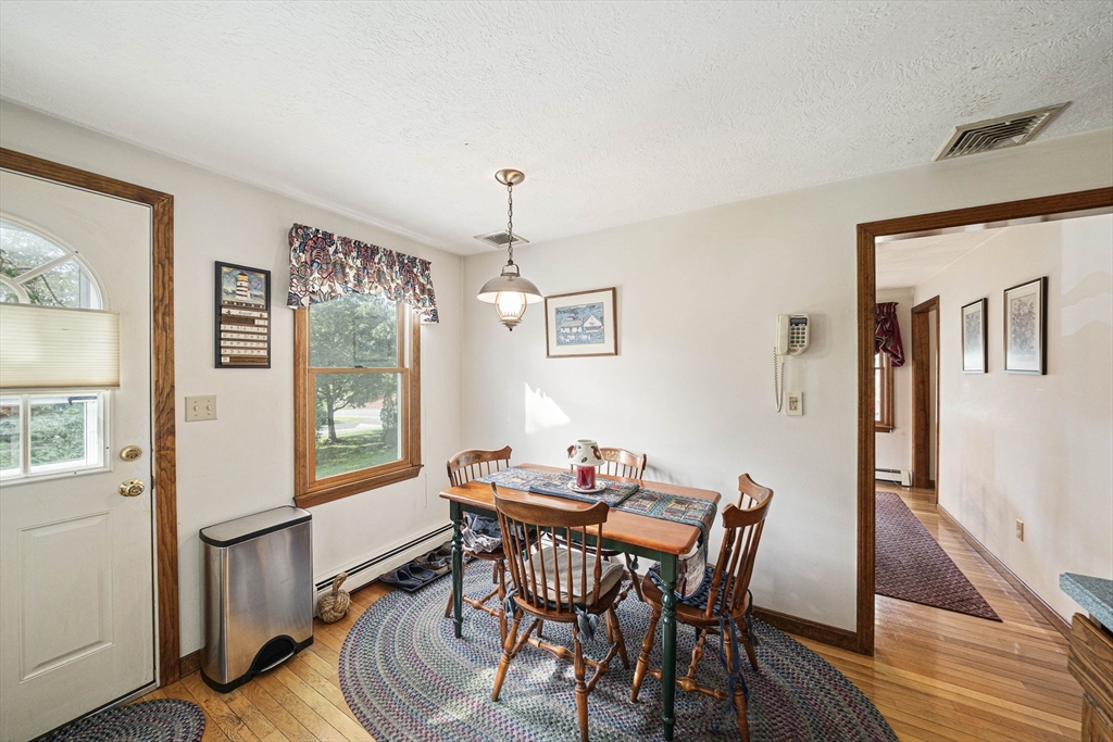 271 Roosevelt Rd