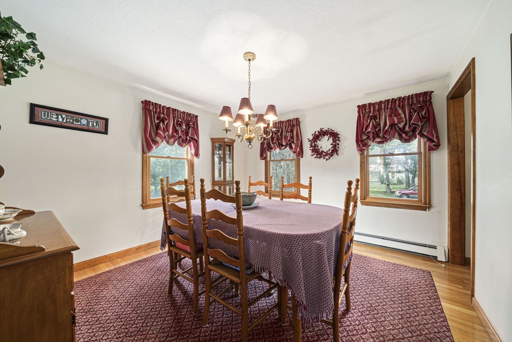 271 Roosevelt Rd