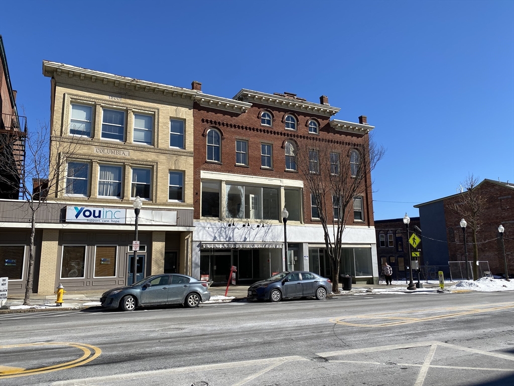 318 Main St