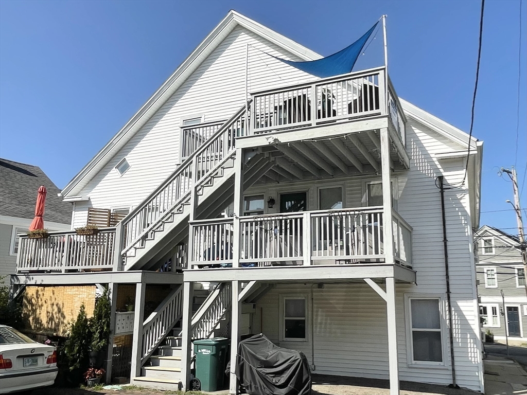 169 Merrimac St 5