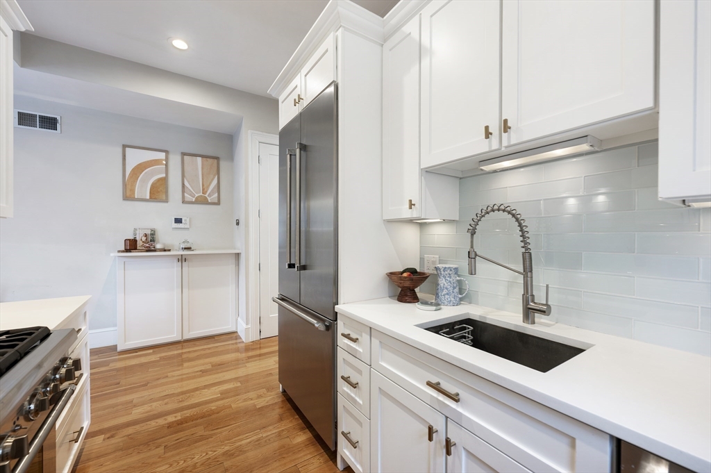 480-482 East 4th Street 4