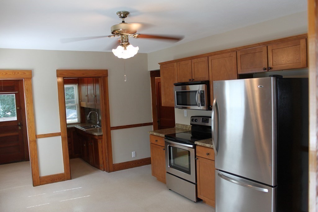 48 Richmond St 2nd Fl