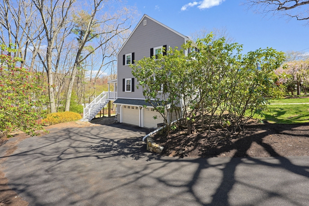 6 Duggan Dr
