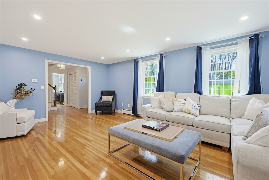6 Duggan Dr