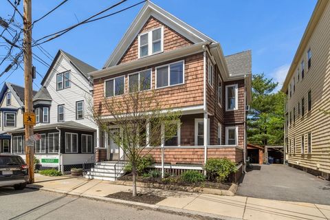 35 Kingston St Somerville MA 02144