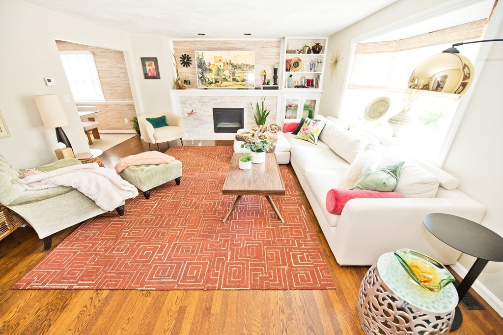 16 Warren Ave 16