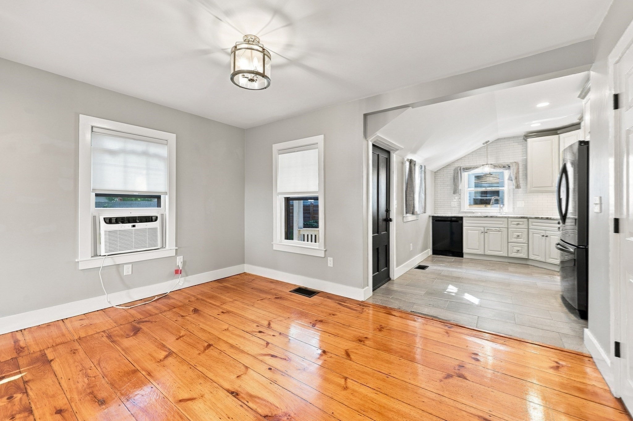 1 Lincoln Ct 1