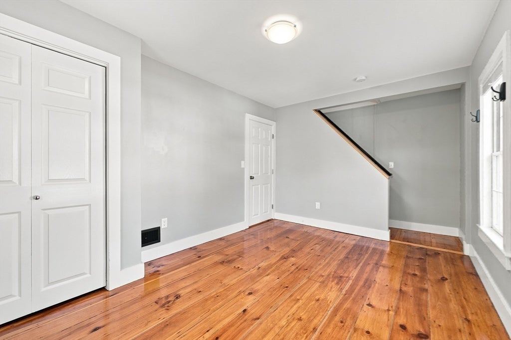 1 Lincoln Ct #1, Amesbury, MA Photo #24